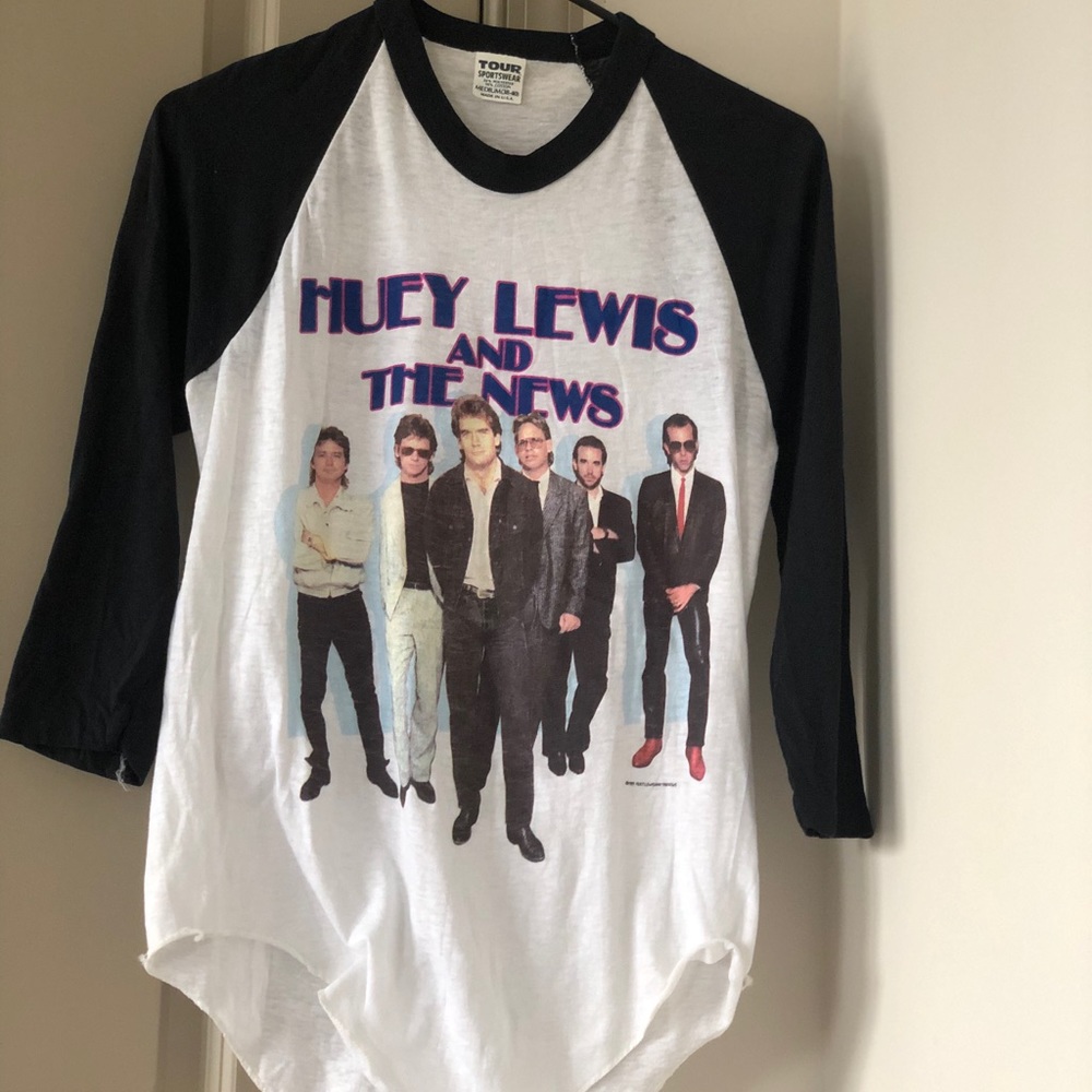 VTG 80s Huey Lewis and the News